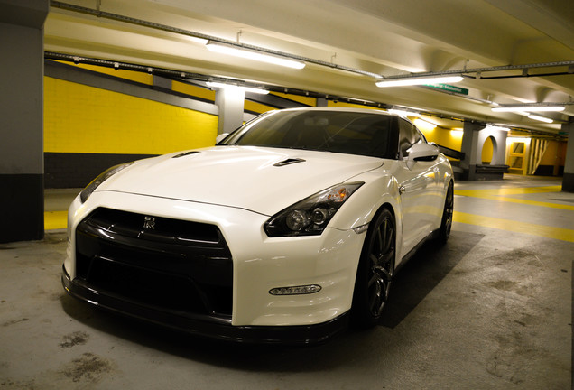 Nissan GT-R 2011