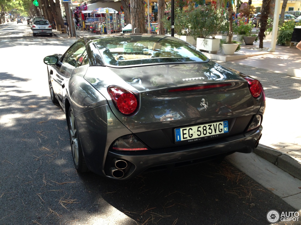 Ferrari California