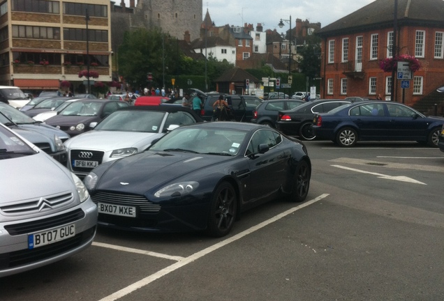 Aston Martin V8 Vantage