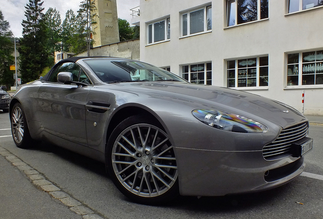 Aston Martin V8 Vantage Roadster