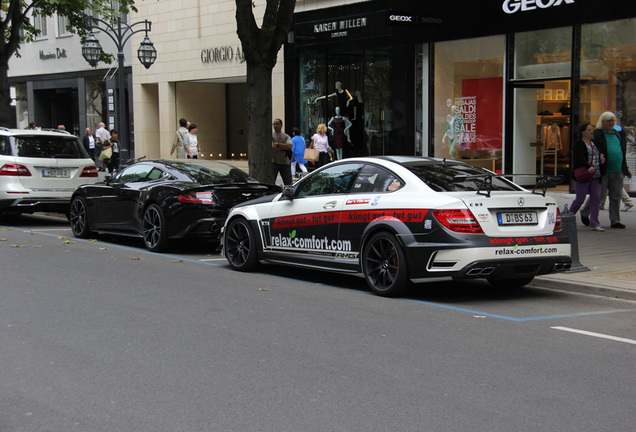 Aston Martin Vanquish 2013