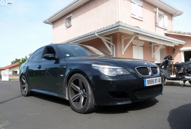 BMW M5 E60 2005