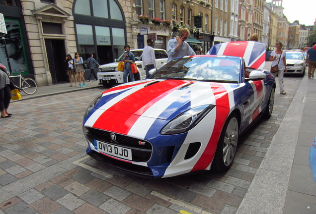 Jaguar F-TYPE S V8 Convertible