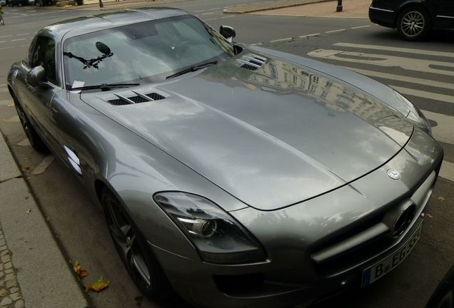 Mercedes-Benz SLS AMG