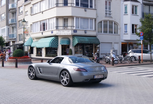 Mercedes-Benz SLS AMG