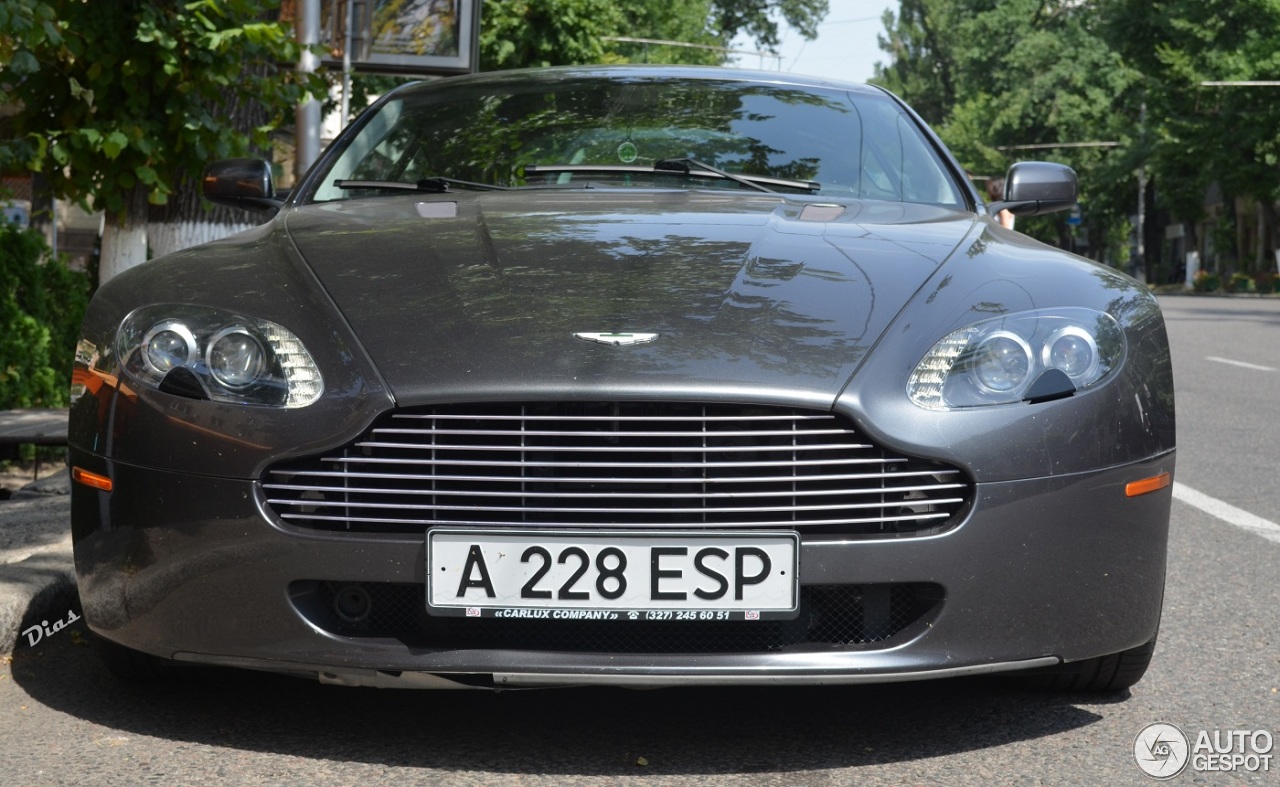 Aston Martin V8 Vantage