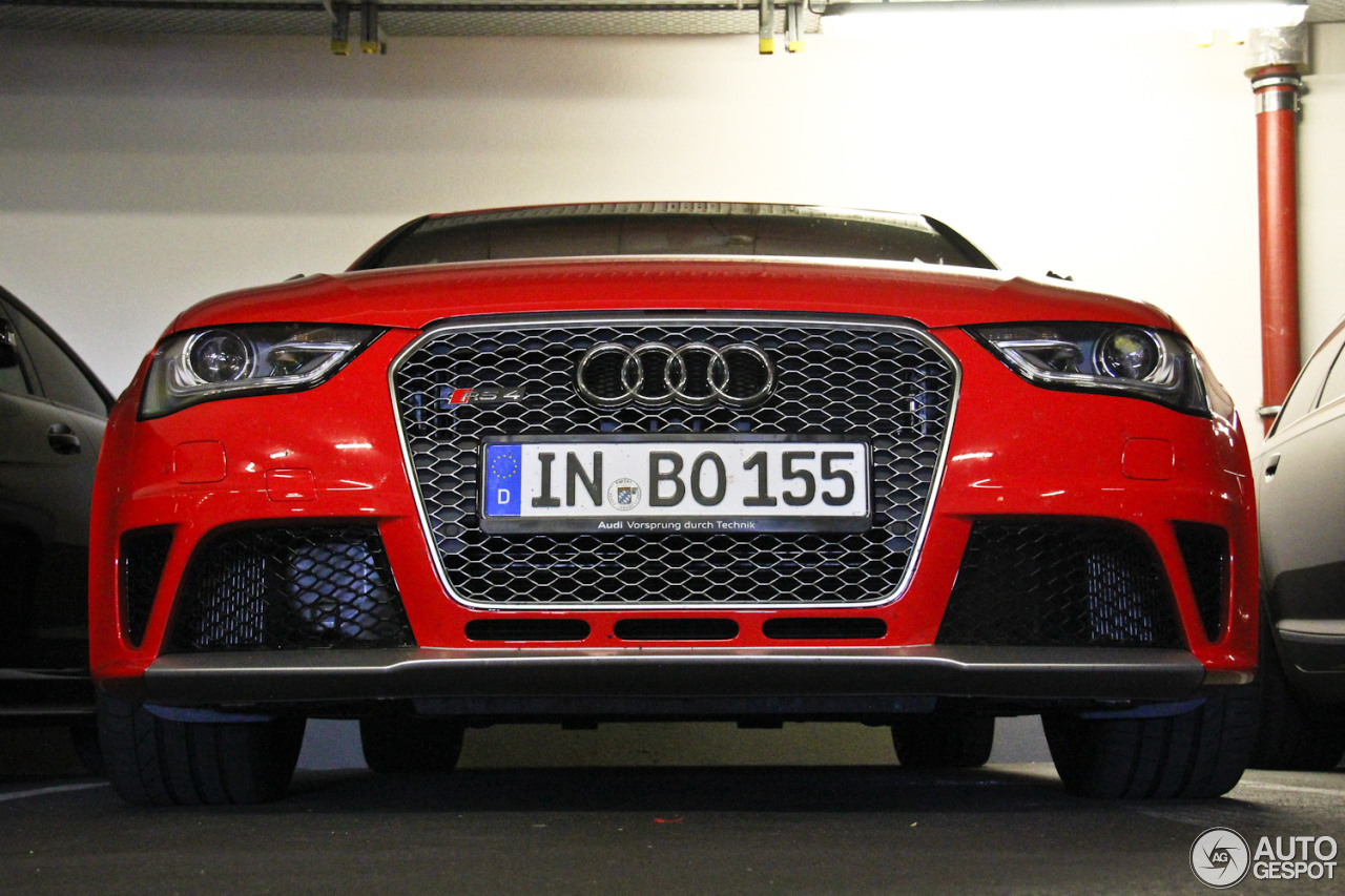 Audi RS4 Avant B8