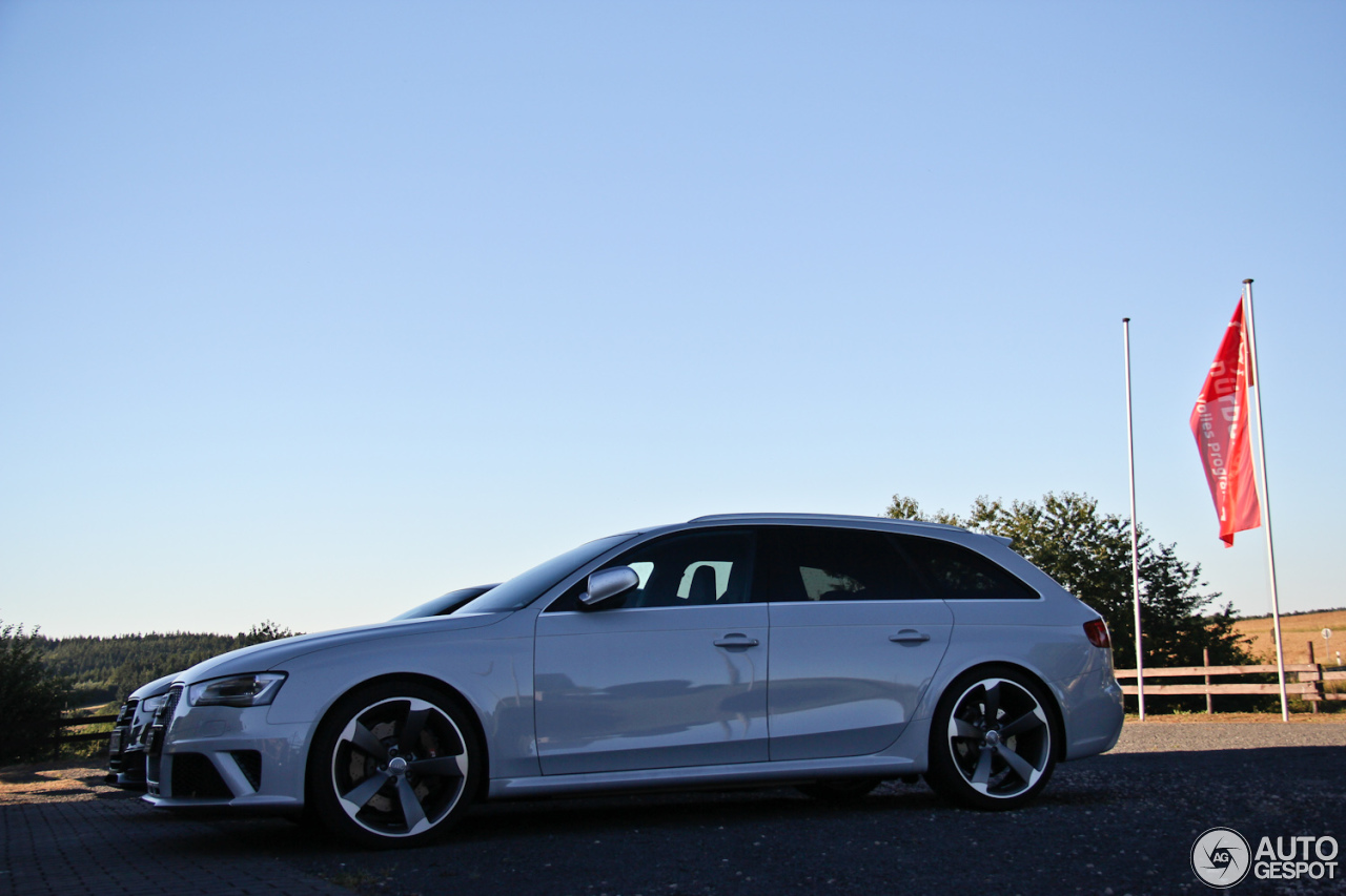 Audi RS4 Avant B8