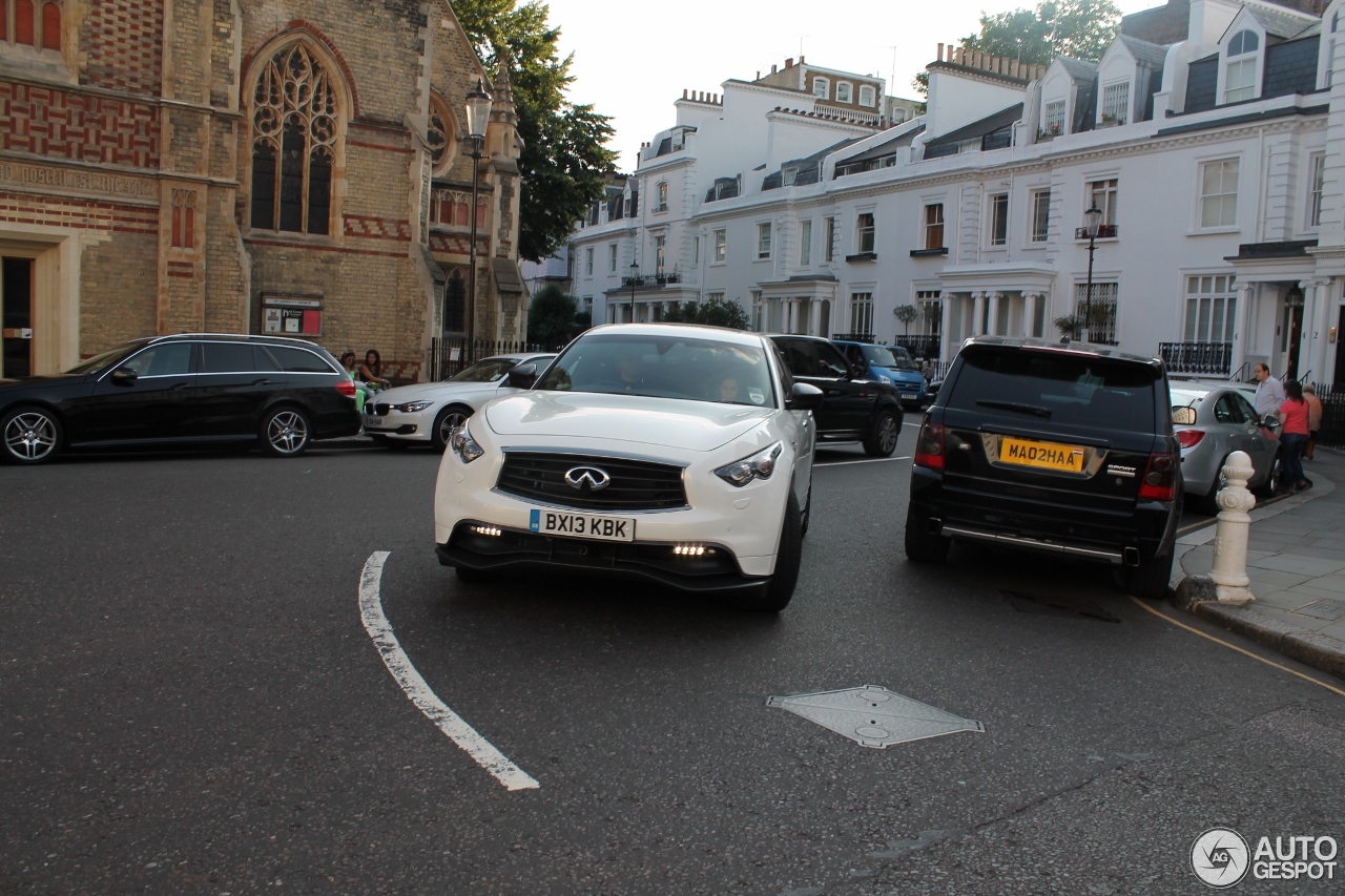 Infiniti FX Sebastian Vettel Version