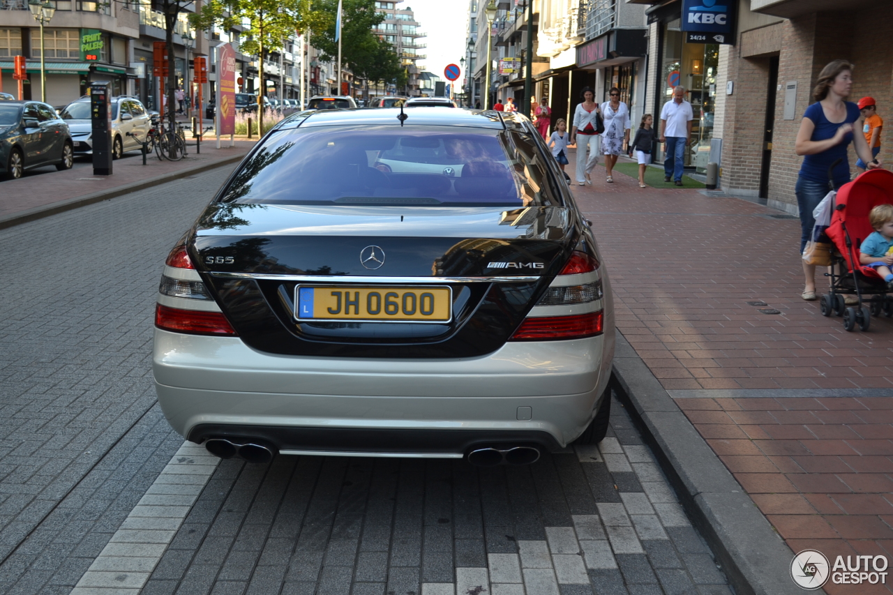 Mercedes-Benz S 65 AMG V221