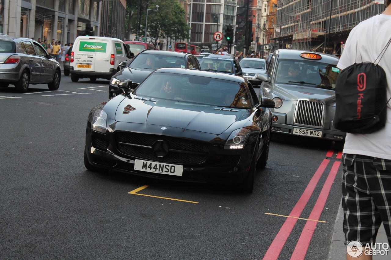 Mercedes-Benz SLS AMG