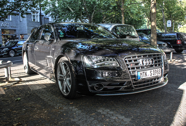 Audi S8 D4