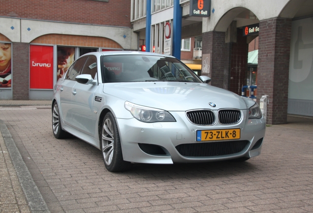 BMW M5 E60 2005