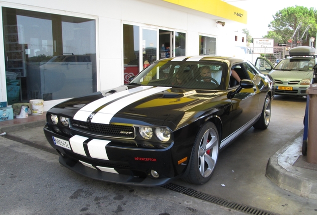 Dodge Challenger SRT-8