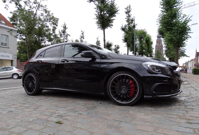 Mercedes-Benz A 45 AMG