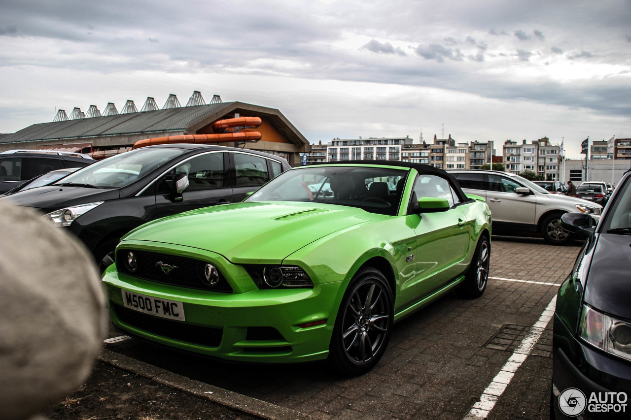 Ford Mustang GT Convertible 2013