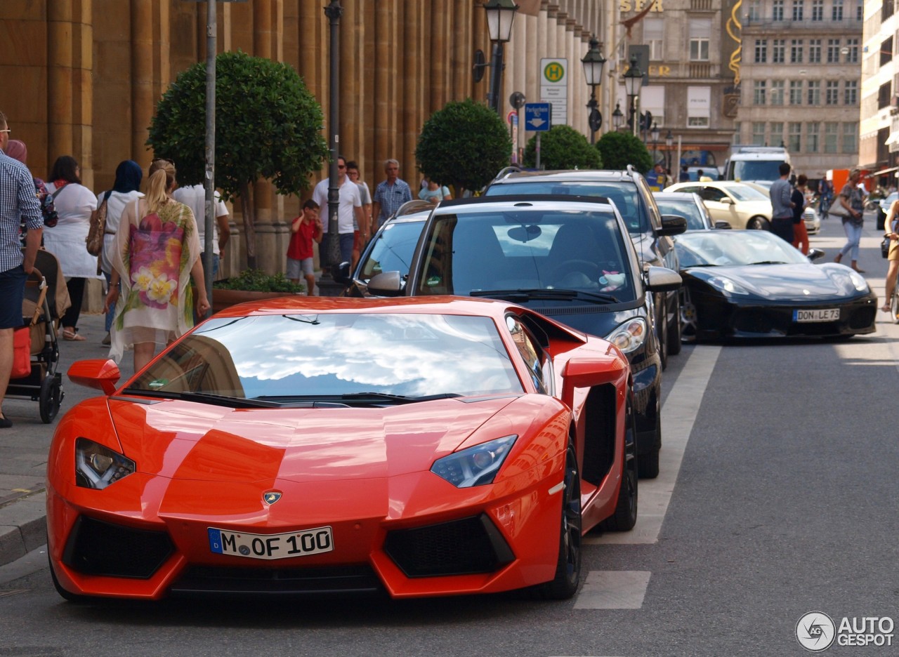 Lamborghini Aventador LP700-4