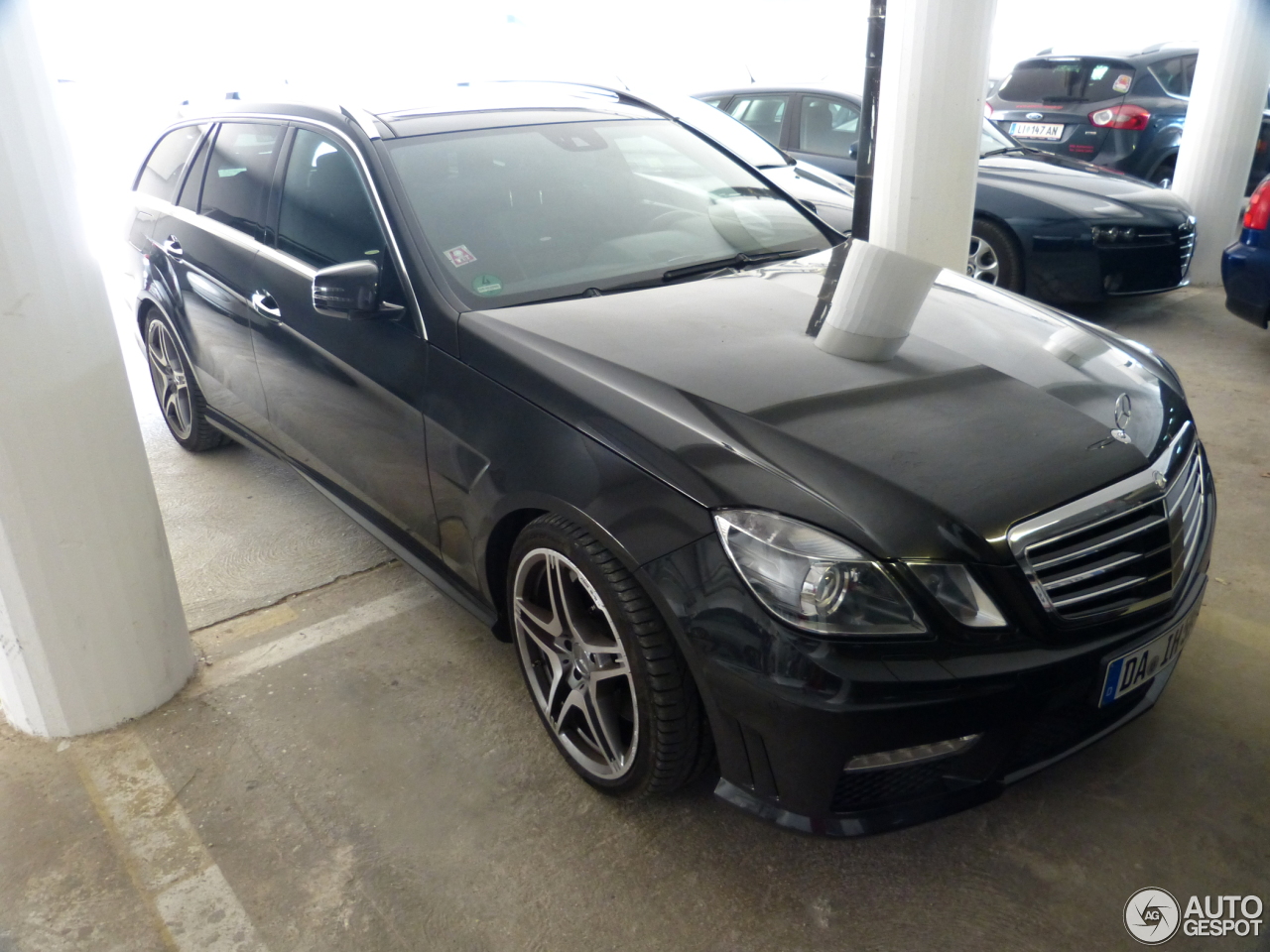 Mercedes-Benz E 63 AMG S212 V8 Biturbo