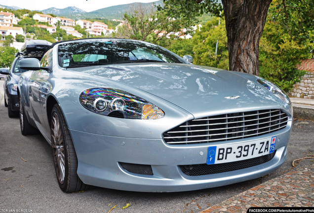 Aston Martin DB9 Volante