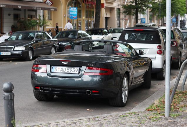 Aston Martin DB9 Volante