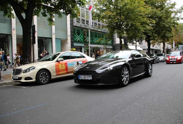 Aston Martin V8 Vantage 2012