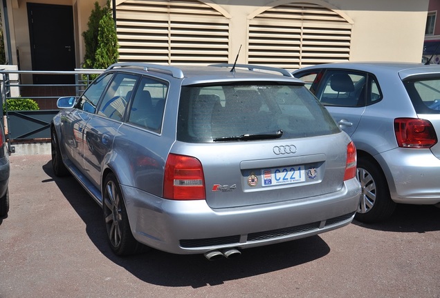 Audi RS4 Avant B5