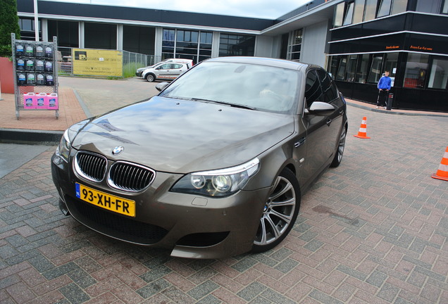 BMW M5 E60 2005