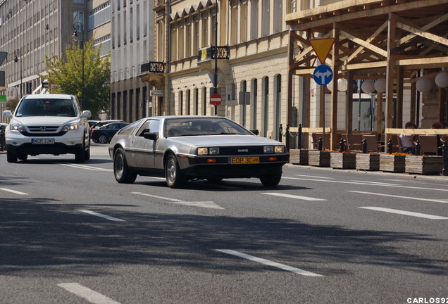 DeLorean DMC-12