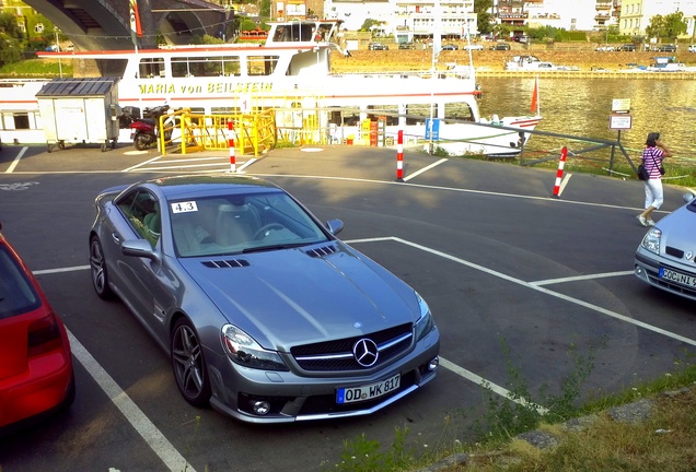 Mercedes-Benz SL 63 AMG