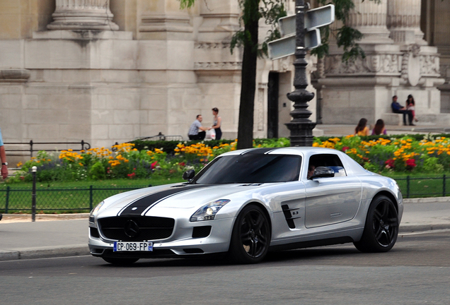 Mercedes-Benz SLS AMG