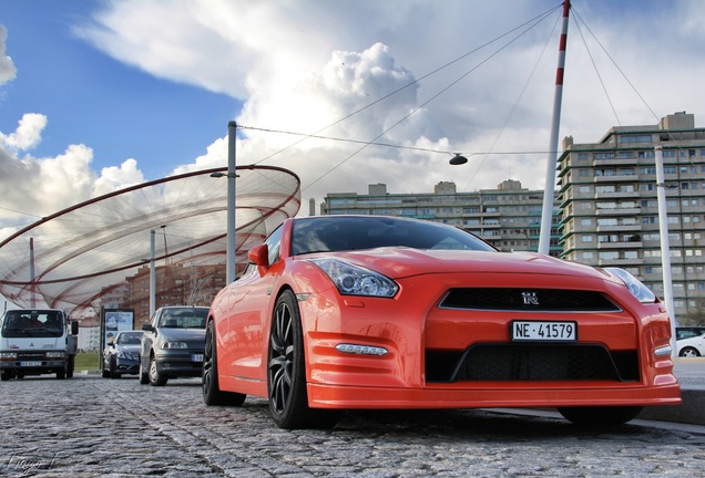 Nissan GT-R 2011