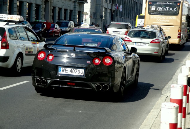 Nissan GT-R