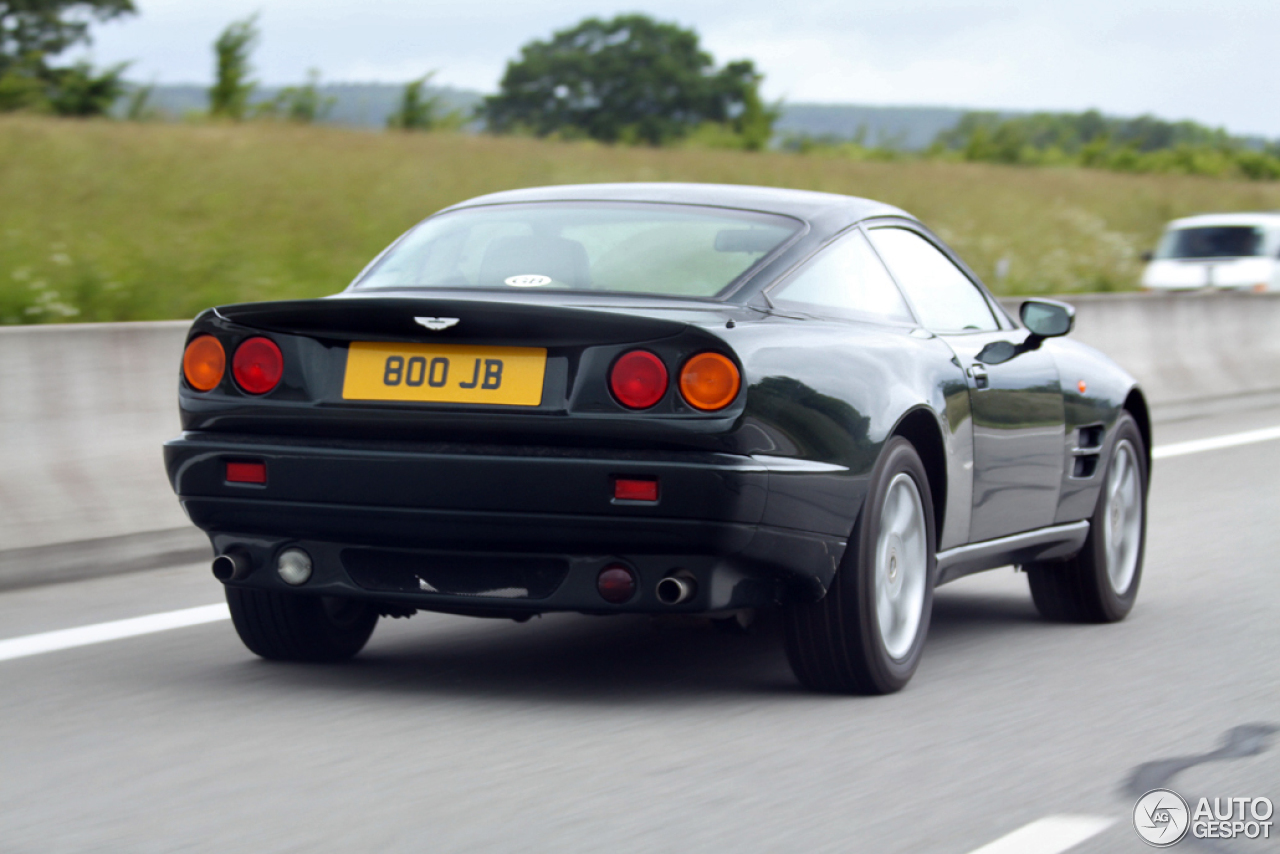 Aston Martin V8 Coupe