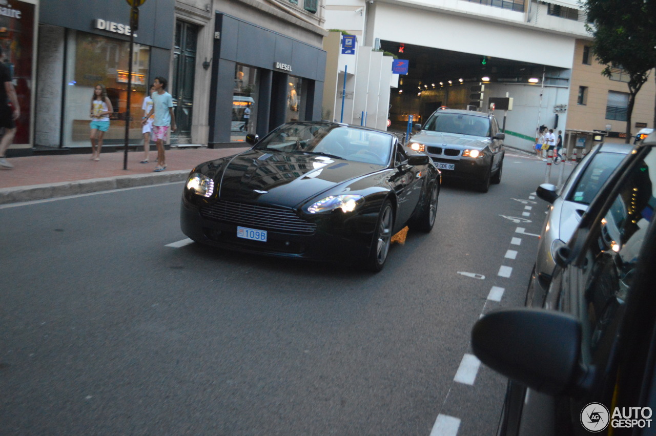 Aston Martin V8 Vantage Roadster