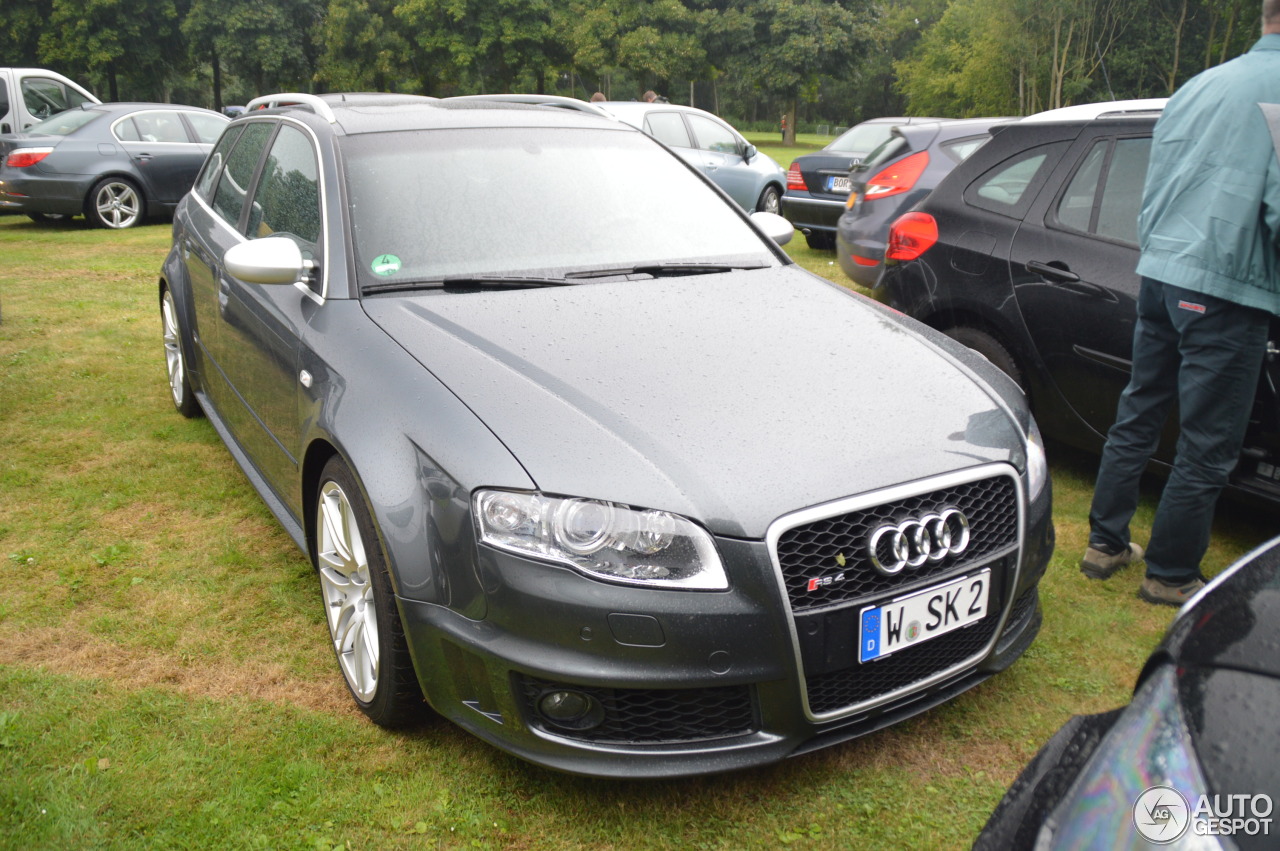 Audi RS4 Avant B7