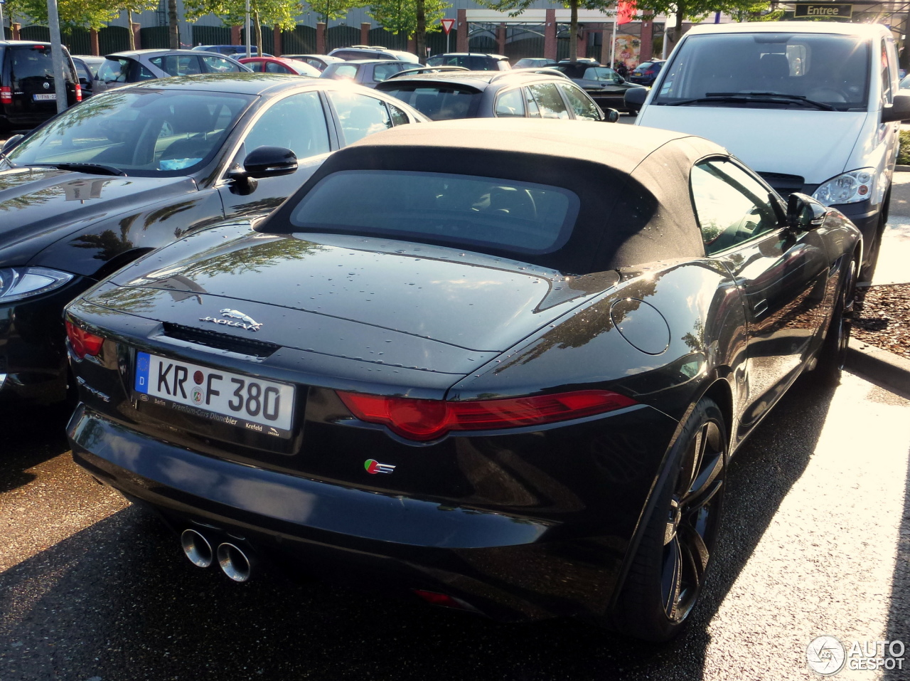 Jaguar F-TYPE S Convertible