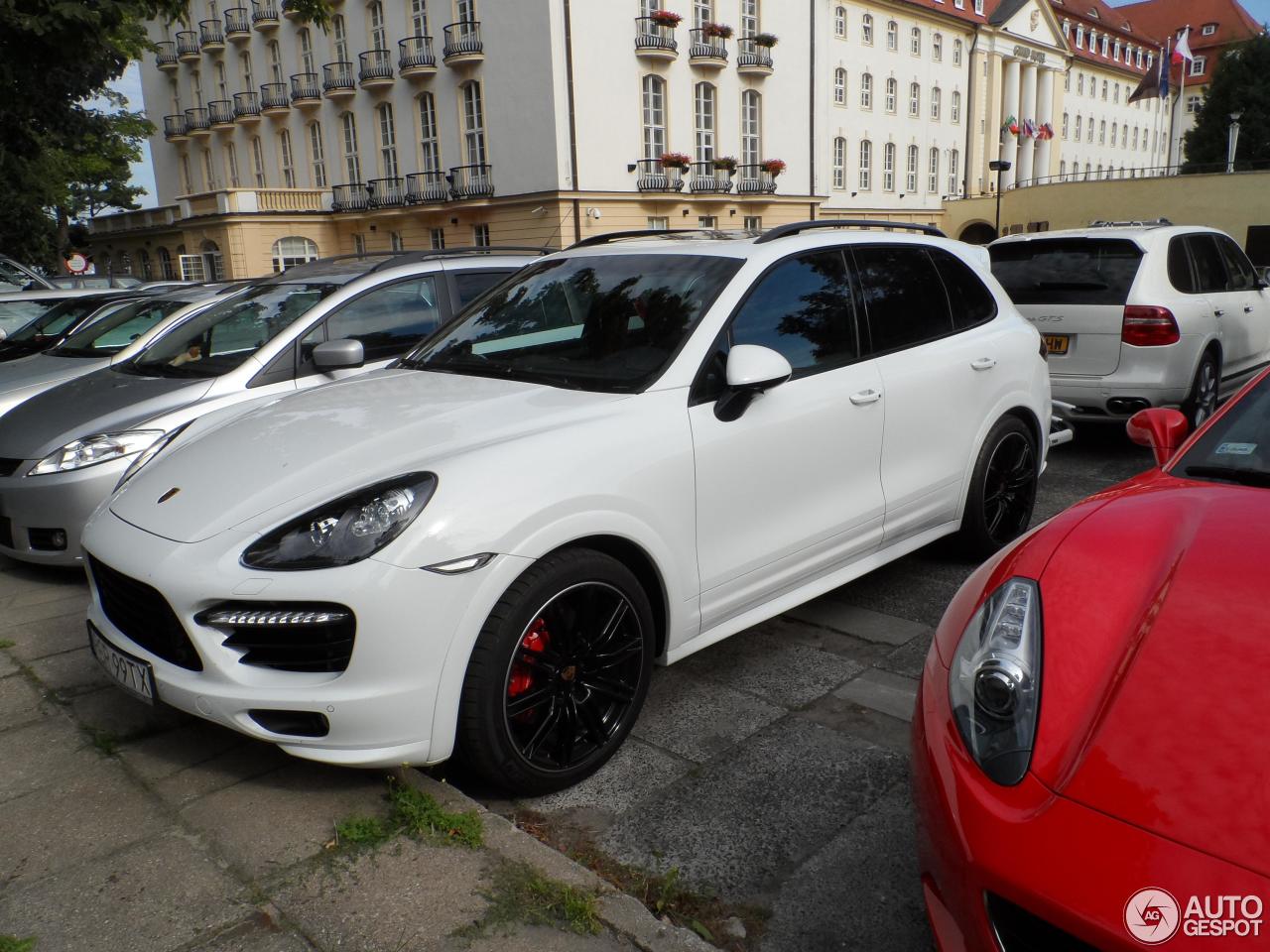 Porsche 958 Cayenne GTS