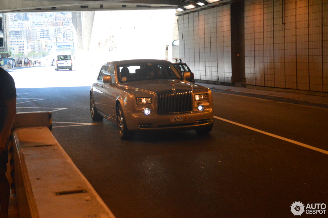 Rolls-Royce Phantom EWB