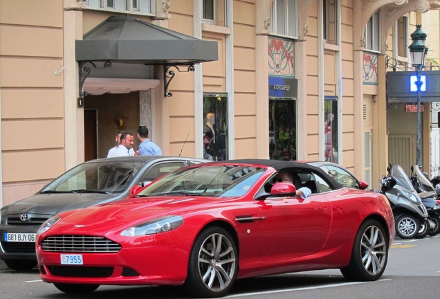 Aston Martin DB9 Volante 2010