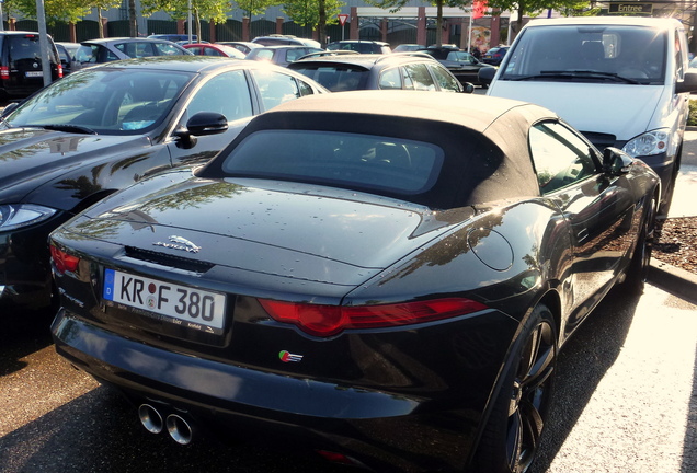 Jaguar F-TYPE S Convertible