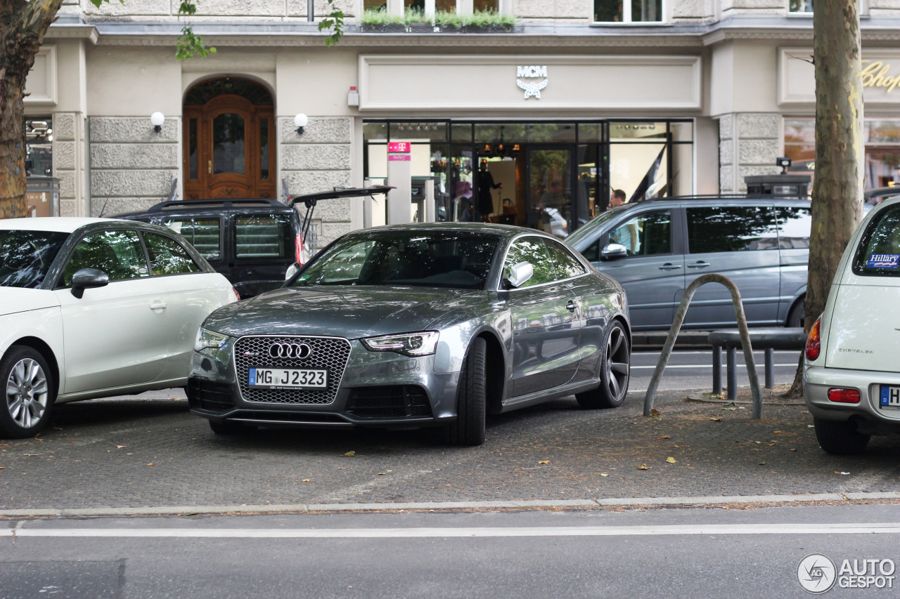 Audi RS5 B8 2012