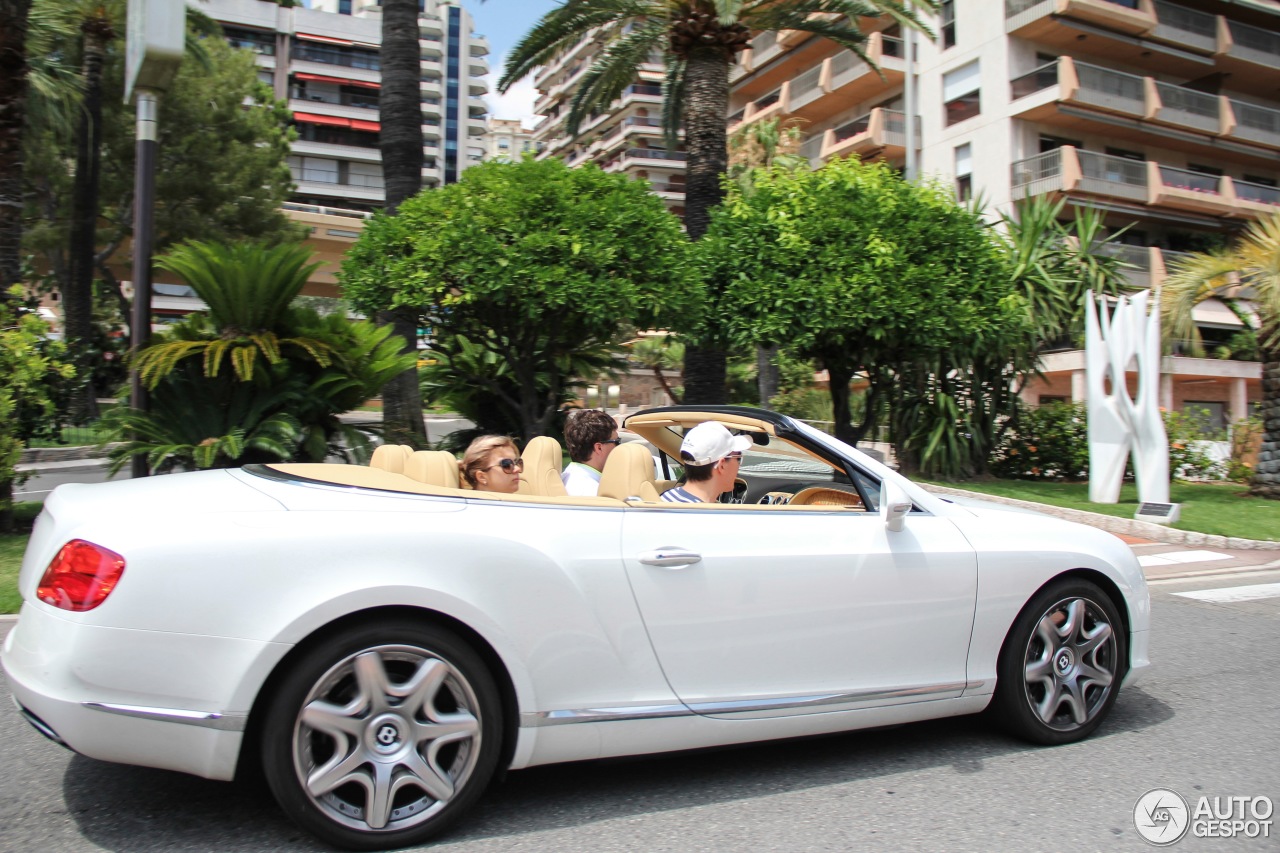 Bentley Continental GTC 2012