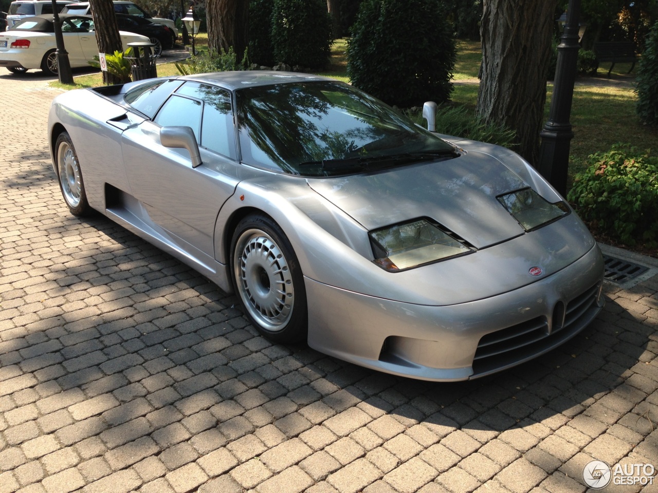 Bugatti EB110 GT