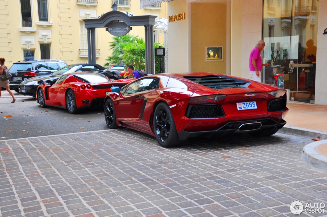 Lamborghini Aventador LP700-4