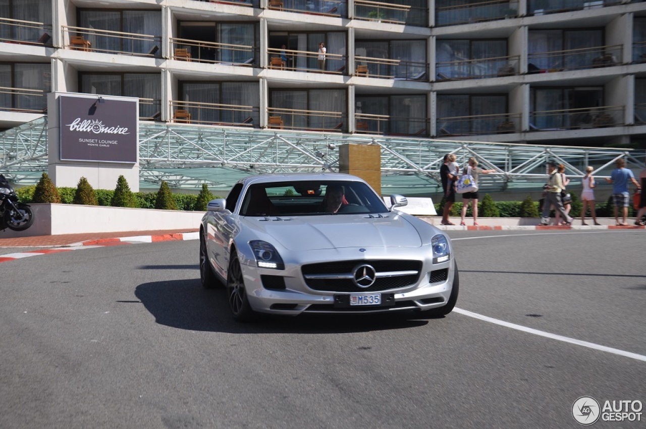 Mercedes-Benz SLS AMG