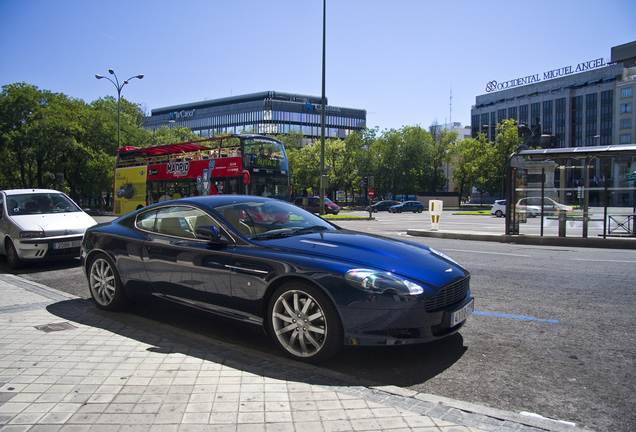 Aston Martin DB9