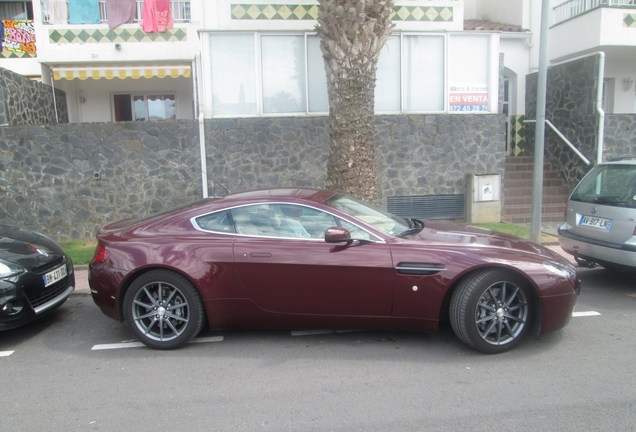 Aston Martin V8 Vantage