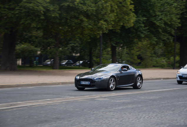 Aston Martin V8 Vantage