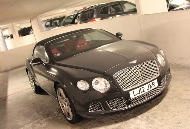 Bentley Continental GTC 2012