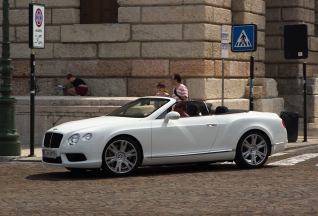 Bentley Continental GTC V8